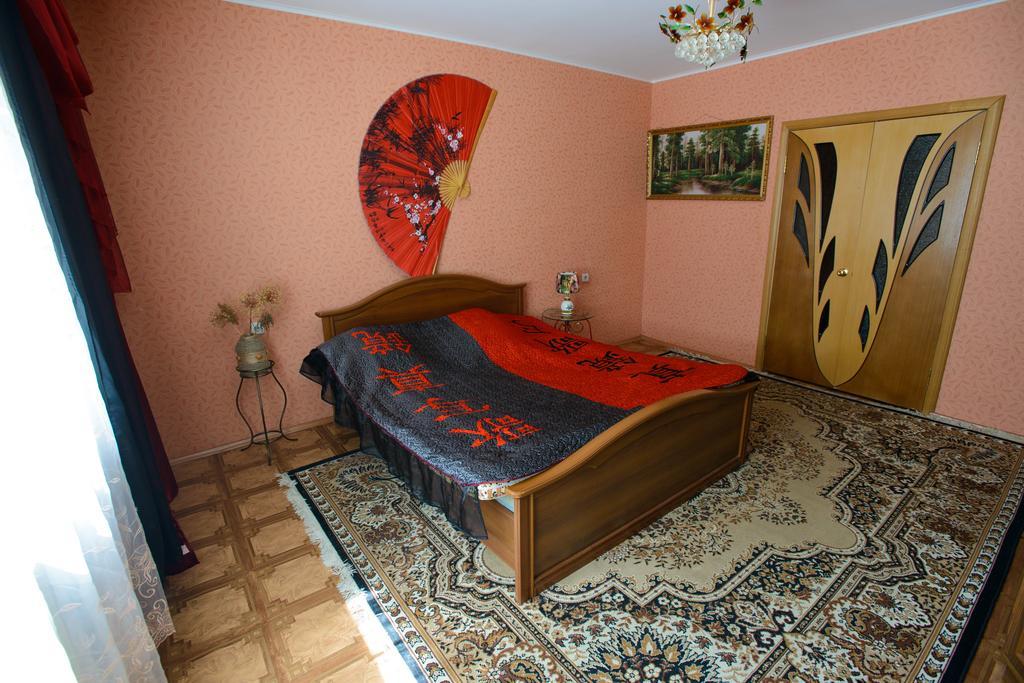 Apartment Krasnoarmeyskaya 100 บริย์อันสค์ ภายนอก รูปภาพ
